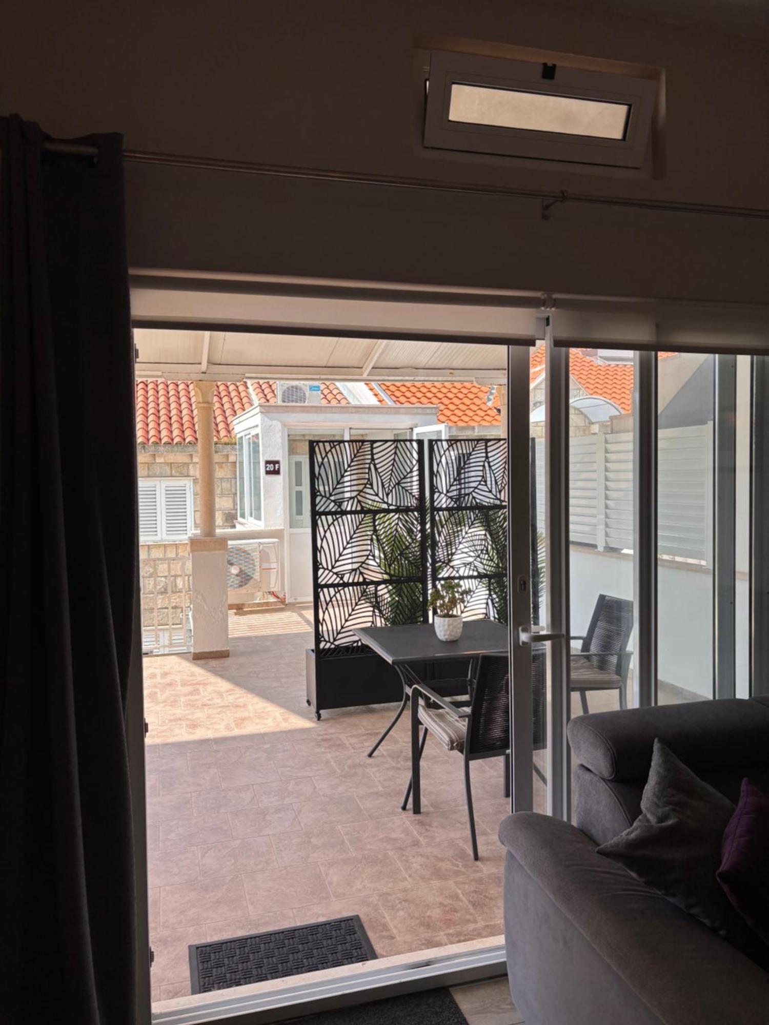 Studio Apartment Luxe- 10Min To Old Town Ντουμπρόβνικ Εξωτερικό φωτογραφία